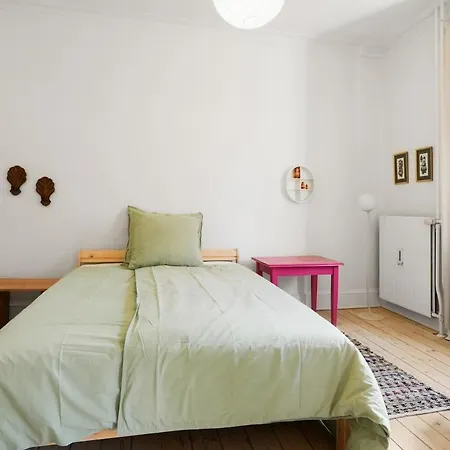 Classic And Cozy In Apartment Copenhagen