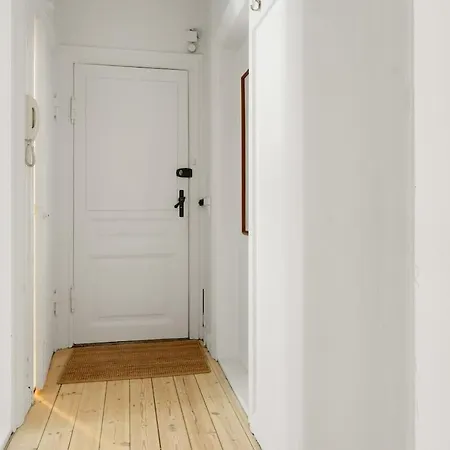 Classic And Cozy In Apartment Copenhagen